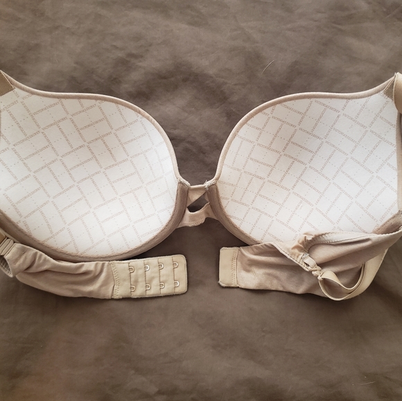 Victoria's Secret Padded Perfect Coverage 32DD - Picture 2 of 5